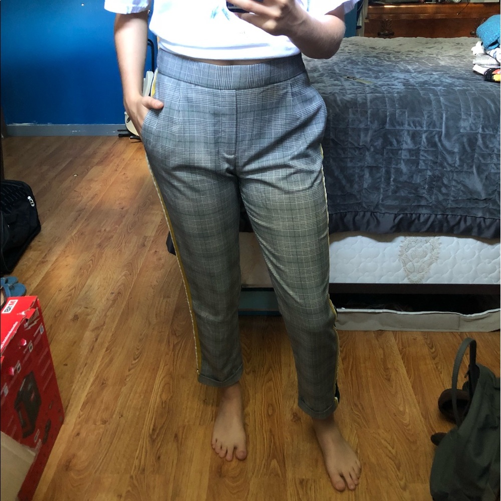 Zara Houndstooth/plaid trousers🔥